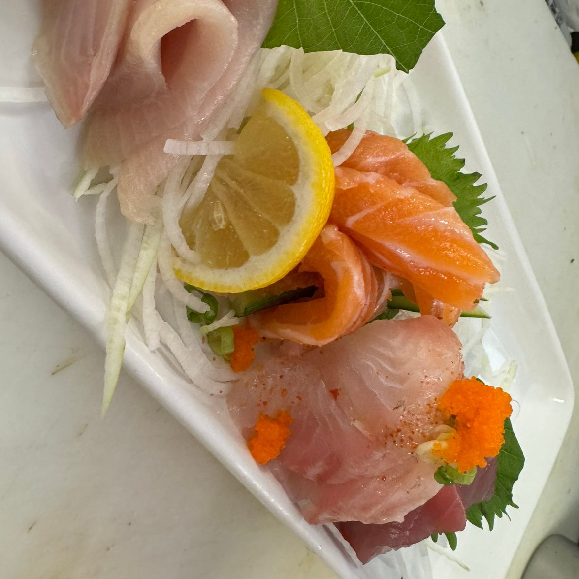 Sashimi Sampler 6 pcs (Niko).