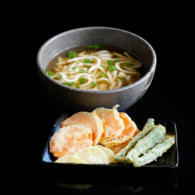 Lu.4. Udon Soup Vegetable Tempura lunch.